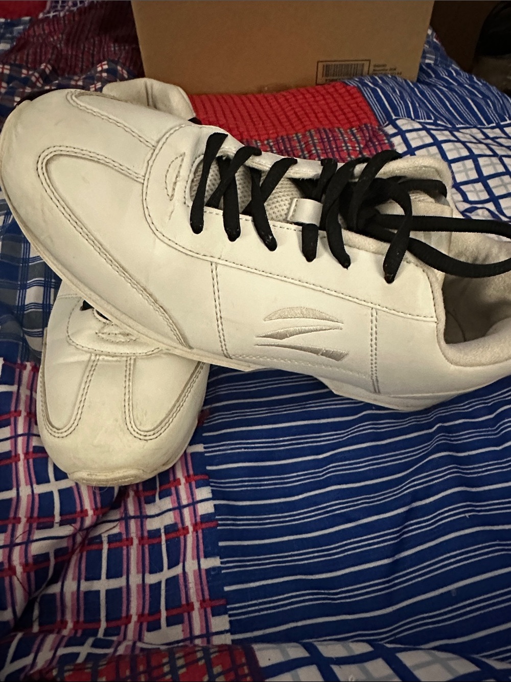 Zephz Women’s Size 9 Cheer Shoes